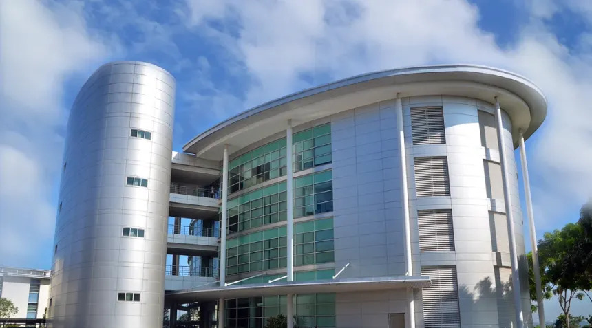 Multimedia University (MMU)